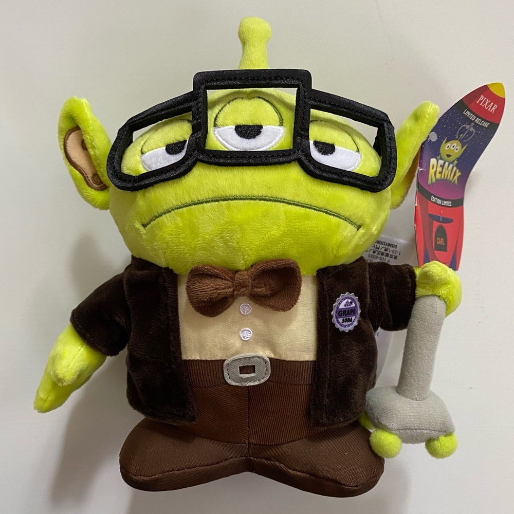 🌙Disney Store Official Carl Alien Remix Plush